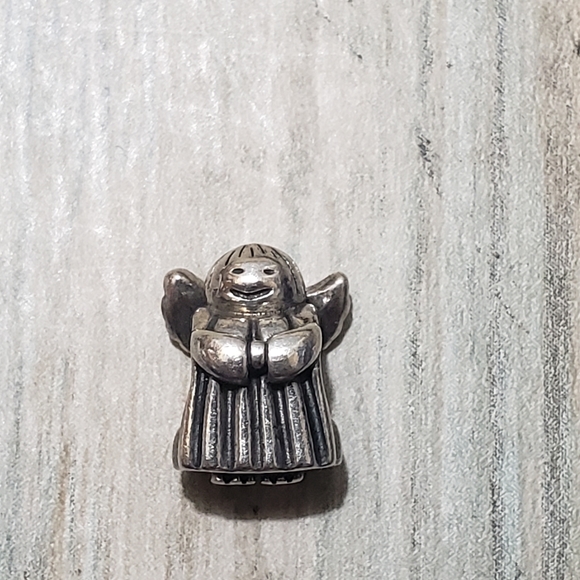 Pandora Bracelet! - Picture 12 of 16